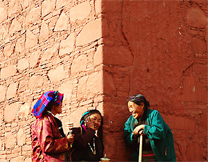 Lachende dames (Gyantse)